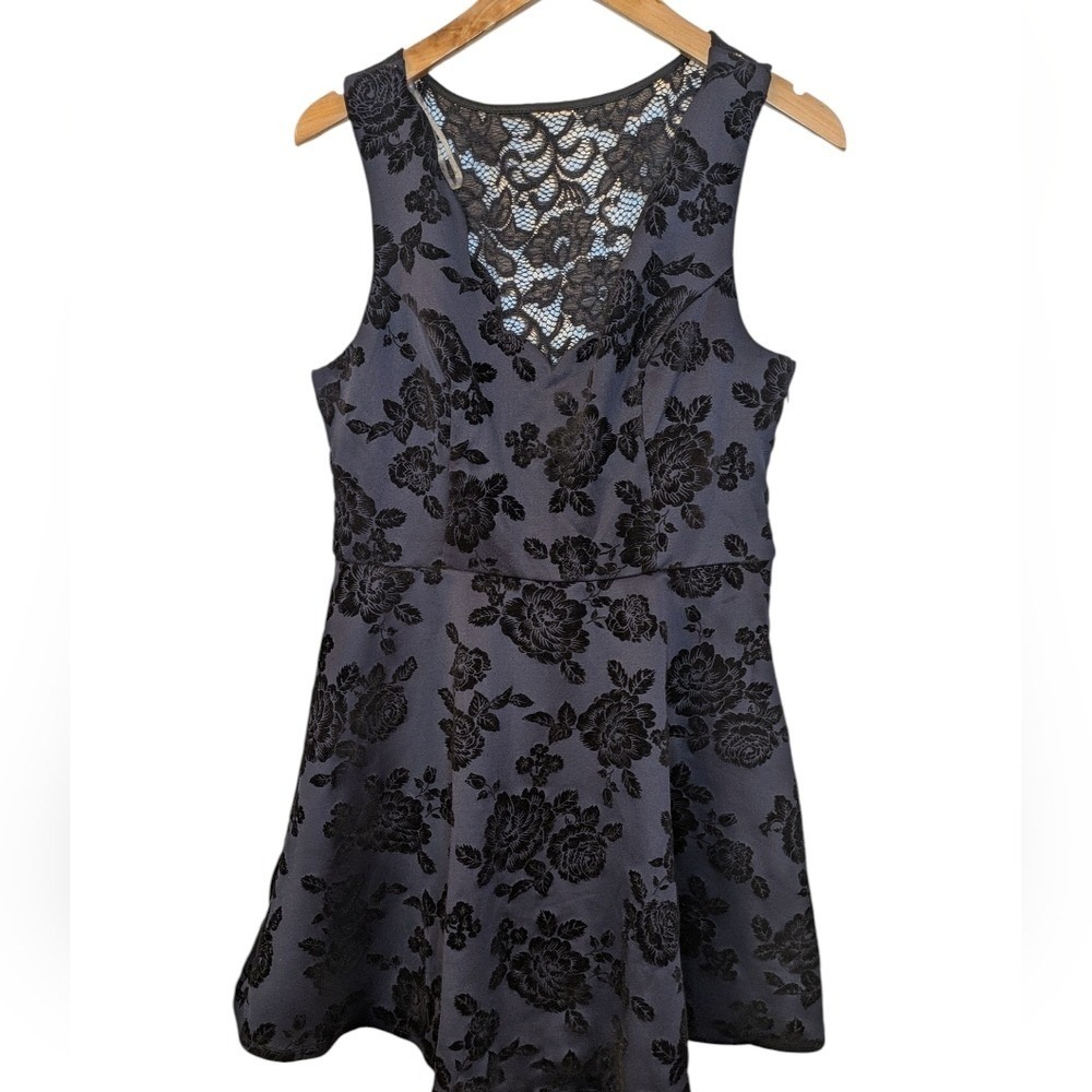 Three Pink Hearts Velvet Burnout Mini Dress Juniors XL Black Blue Floral HOCO